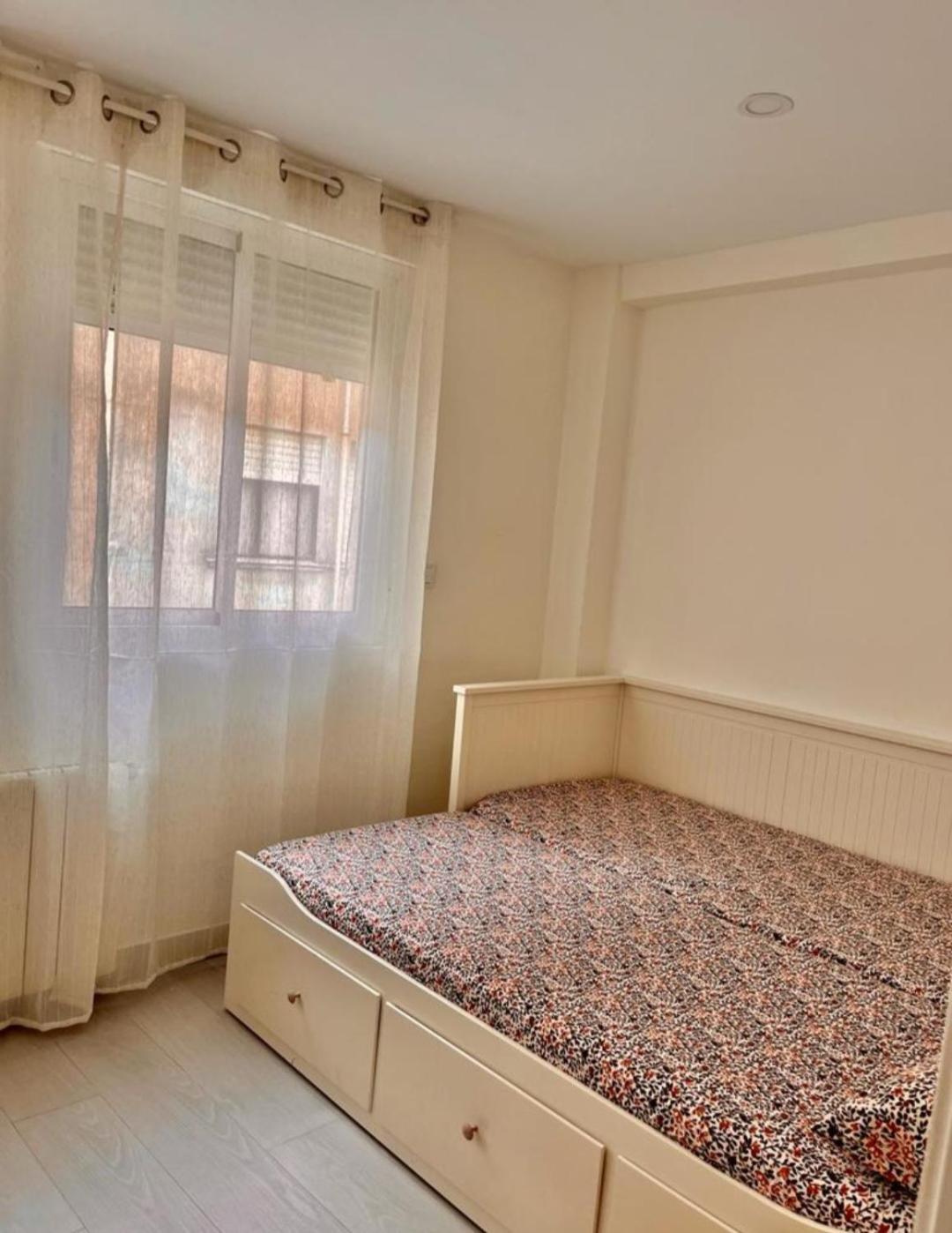 Apartamento Cuidad Ciencias Valencia Exterior foto